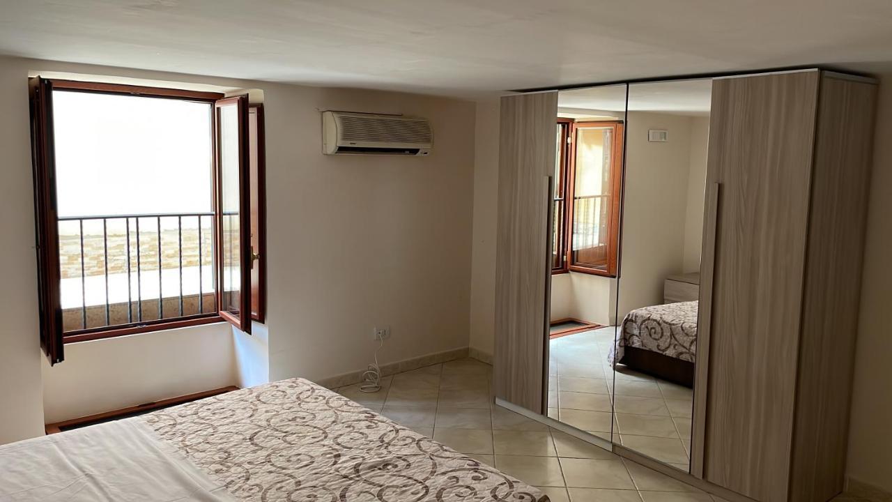 דירות נאפולי Casa Emilia מראה חיצוני תמונה